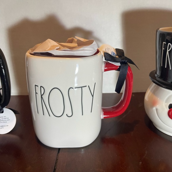 NWT Rae Dunn Frosty the Snowman Mug Set - Picture 5 of 16